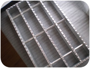 Serrated-Grating4