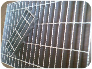 Serrated-Grating5